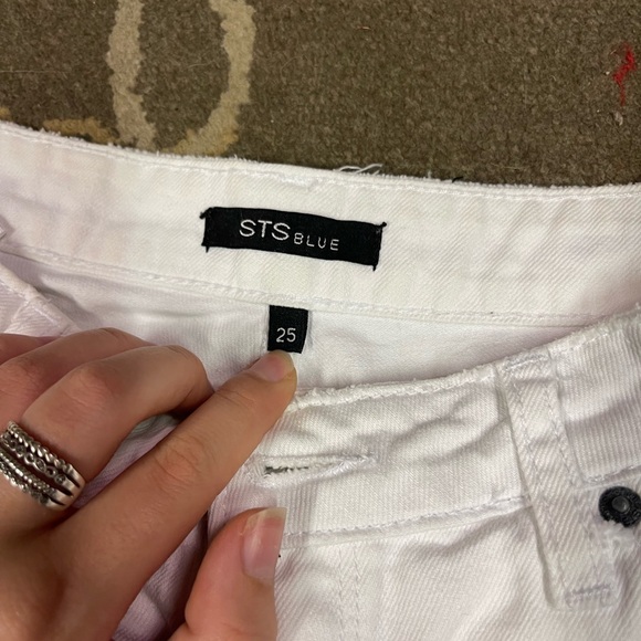 White jean shorts - Picture 2 of 3